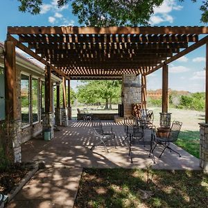 Bent Creek Lodge Springtown Exterior photo