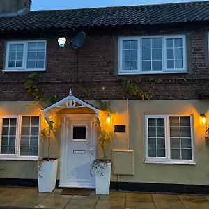 Cosy Cottage - Church St, Bawtry - Entire Cottage Exterior photo