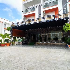 Hostel Luxury Tay Bac Rach Gia Exterior photo