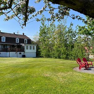 Petite Plaisance Appartements La Malbaie Exterior photo