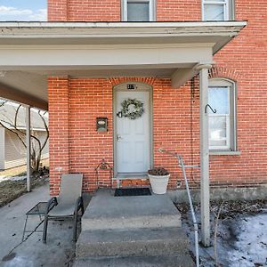Historic Remodeled Red Brick House Apartment Wausau Exterior photo