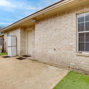 College Station Retreat Near Texas Aandm University! Exterior photo