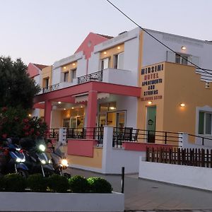 Mirsini Hotel Plomari Exterior photo
