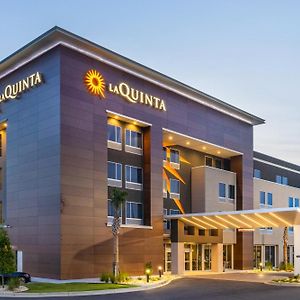 La Quinta Inn & Suites By Wyndham Valdosta Exterior photo