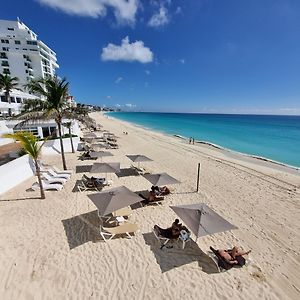 Estudio 2A Sobre La Playa, Piscina, Gimnasio, Excelente Opcion Apartment Cancun Exterior photo