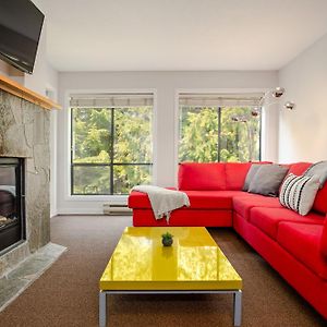 Steps To The Ski Hill With Rooftop Hot Tub By Harmony Whistler Exterior photo