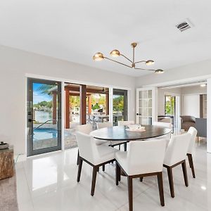 Beautiful 5 Bedroom Luxury Waterfront Villa W/ Pool North Miami Exterior photo