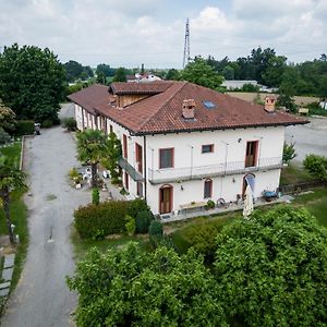 Agriturismo Parco Campofelice Bed & Breakfast Lombardore Exterior photo