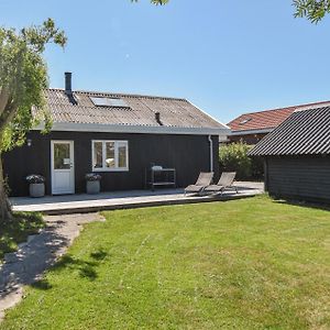 Stunning Home In Kerteminde With 3 Bedrooms And Wifi Exterior photo