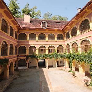 Schloss Frauenthal Deutschlandsberg Exterior photo