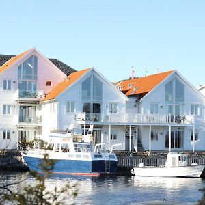 Fjordbris Hotel Osthusvik Exterior photo