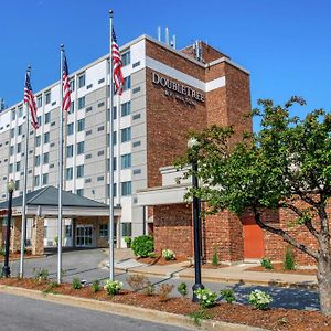 Doubletree By Hilton Neenah Exterior photo