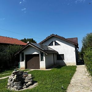 Casa Moderna In Mineri Villa Exterior photo