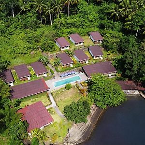 Thalassa Dive Resort Lembeh Airtembaga Exterior photo