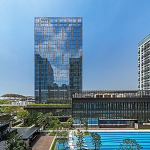 Hilton Shenzhen World Exhibition & Convention Center Hotel Exterior photo