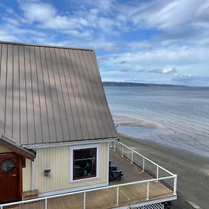 Whidbeybeachhouse, An Oceanfront Getaway On A Private Beach Langley Exterior photo