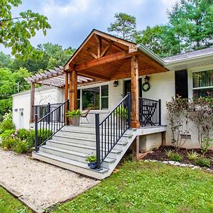 Cozy Creekside Rancher-Heart Of Downtown Knoxville Exterior photo