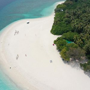 Odi Kamadhoo Hotel Exterior photo