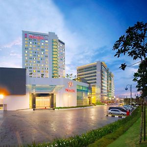 Premiere Hotel Klang Exterior photo