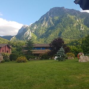 Valle De Bueida, Casas Con Jacuzzi En El El Palacio Y Viscarcel Barzana Exterior photo