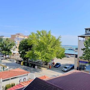 Family Hotel Morska Zvezda Balchik Exterior photo