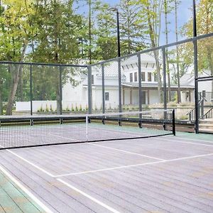 The Pool House At Fr. Sorin'S W/ Paddle Tennis South Bend Exterior photo