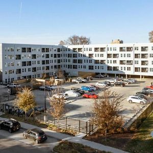 Luxury 2Bd - 2Br Apartment Tower Grove Exterior photo