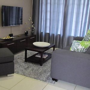 Comfortable Furnished Apartment Wi-Fifree Parking Bloemfontein Exterior photo