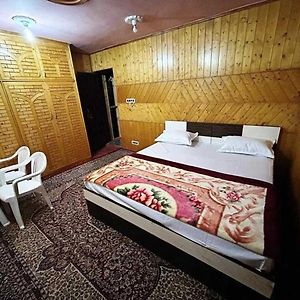 Oyo Home Zulal Home Stay Guest House Srinagar  Exterior photo
