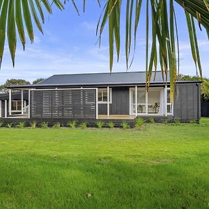 The Love Shack - Matakana Holiday Home Warkworth Exterior photo