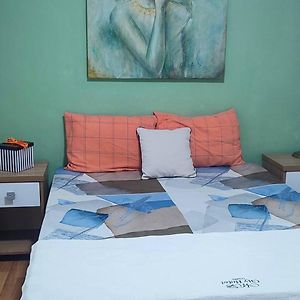 Alsancak Konak Seaside 50 Mt Walk Double Room Izmir Exterior photo