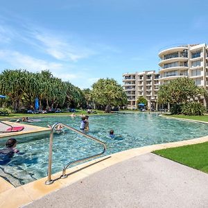 Absolute Beachfront Penthouse - Ramada Marcoola Exterior photo