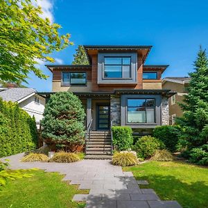 Charming Modern Home Near Downtown And Ubc Vancouver Exterior photo