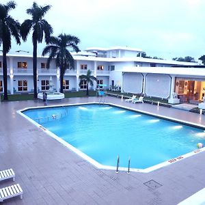 Hotel Chandela Khajuraho Exterior photo