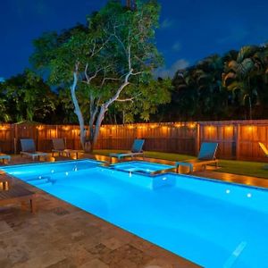 Newly Renovated Modern Home Pool Jacuzzi Hollywood Exterior photo