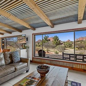 Mid-Century Ranch Home In Sedona With Fantastic Red Rock Views Exterior photo