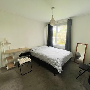 Near Motorways/Train/Convenient Access To Airport Apartment Auckland Exterior photo