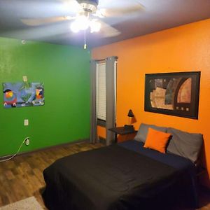 Cozy Private Room 2 With Extras Dallas Exterior photo