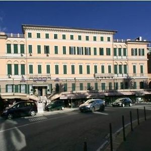 Hotel Mediterranee Genoa Exterior photo