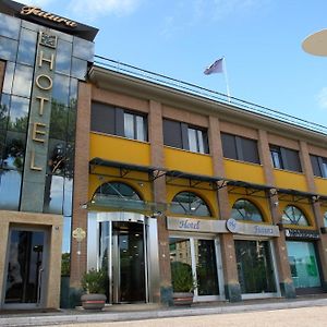 Hotel Futura Centro Congressi Naples Exterior photo