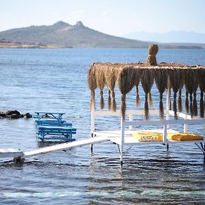 Cundavilla Hotel & Suites Ayvalik Exterior photo