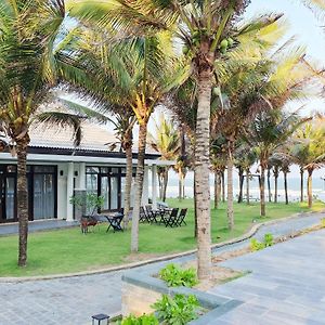 Starlight Villa Beach Resort & Spa Phan Thiet Exterior photo