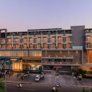 Sayaji Jamnagar Hotel Exterior photo