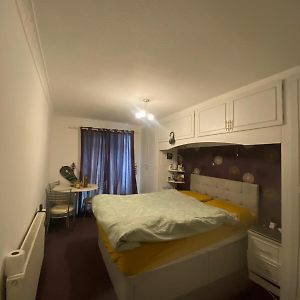 Quiet Flat With A Private Spacious Room Birmingham Exterior photo