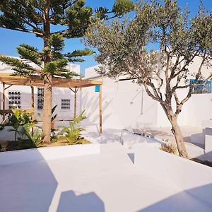 Villa The Kite House - Lovely Beach House With Jacuzzi Ariana Exterior photo