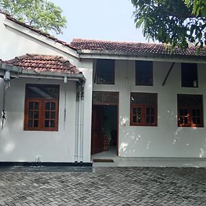 Shalom Residencies Apartment Negombo Exterior photo