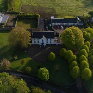 The Carriage Houses At Beechpark House Bed & Breakfast Bunratty Exterior photo