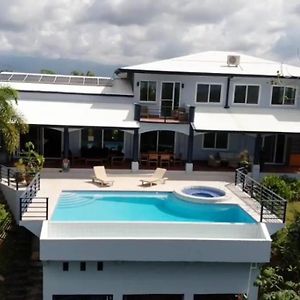 Luxury Villa With Separate Guest House And 360View Quepos Exterior photo