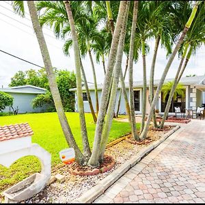 Phillips Tropical Paradise Vip Suite Fort Lauderdale Exterior photo