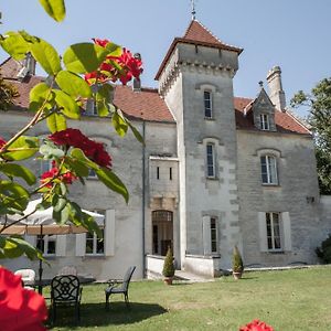 Chateau Des Salles Saint-Fort-sur-Gironde Exterior photo